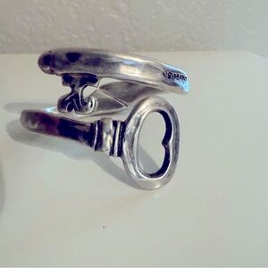 Uno de 50 Key Bracelet